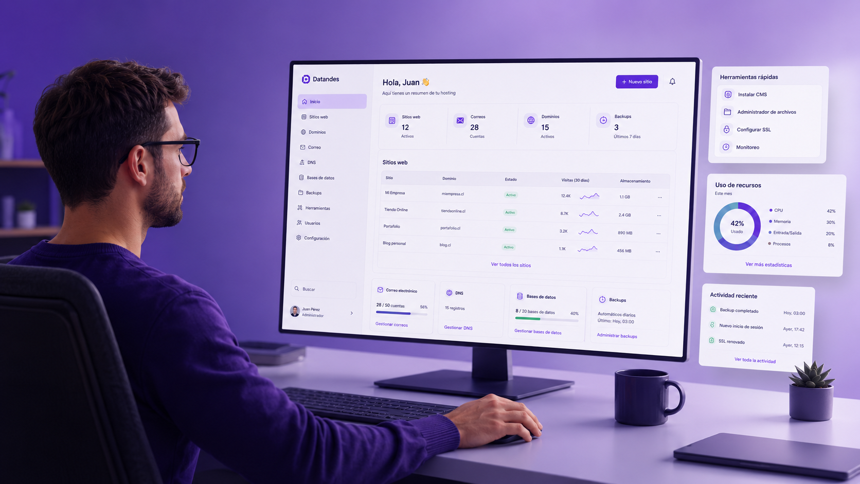 Abogado trabajando con presencia digital y herramientas online